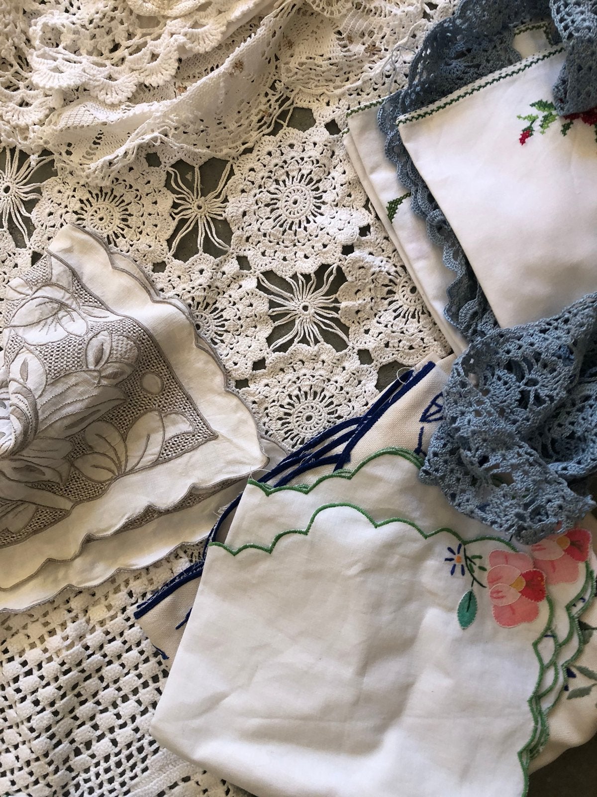 Vintage handwerk, Antiek en Kunst, Antiek | Kleding en Accessoires, Ophalen of Verzenden