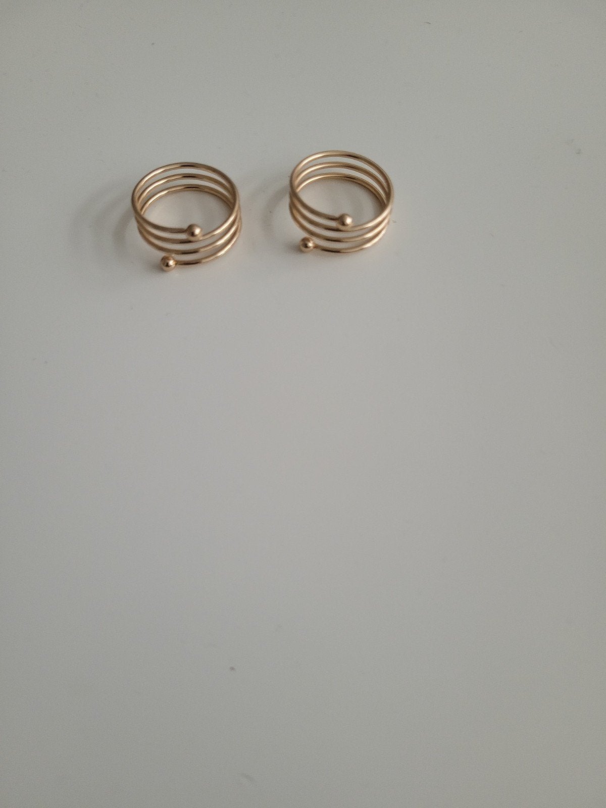 Goudkleurige ringen 2 stuks, Ophalen of Verzenden, Nieuw, Goud, Overige materialen