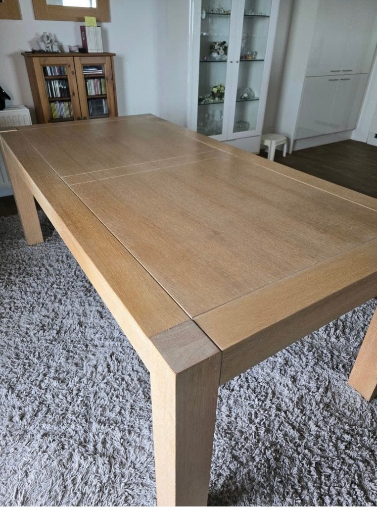 Eikenhouten eettafel - Robuust en stijlvol (in Eindhoven!), Huis en Inrichting, Tafels | Eettafels, Ophalen, Gebruikt, Eikenhout