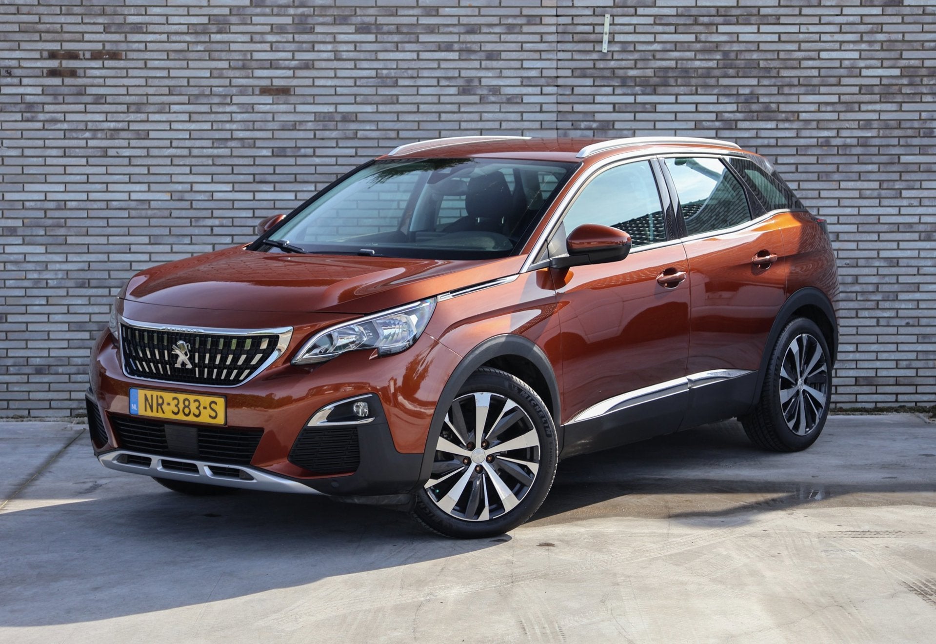 Peugeot 3008 1.2 PureTech Active * DEALER ONDERHOUDEN * TREK, 1229 kg, Dealer onderhouden, Stof, Gebruikt