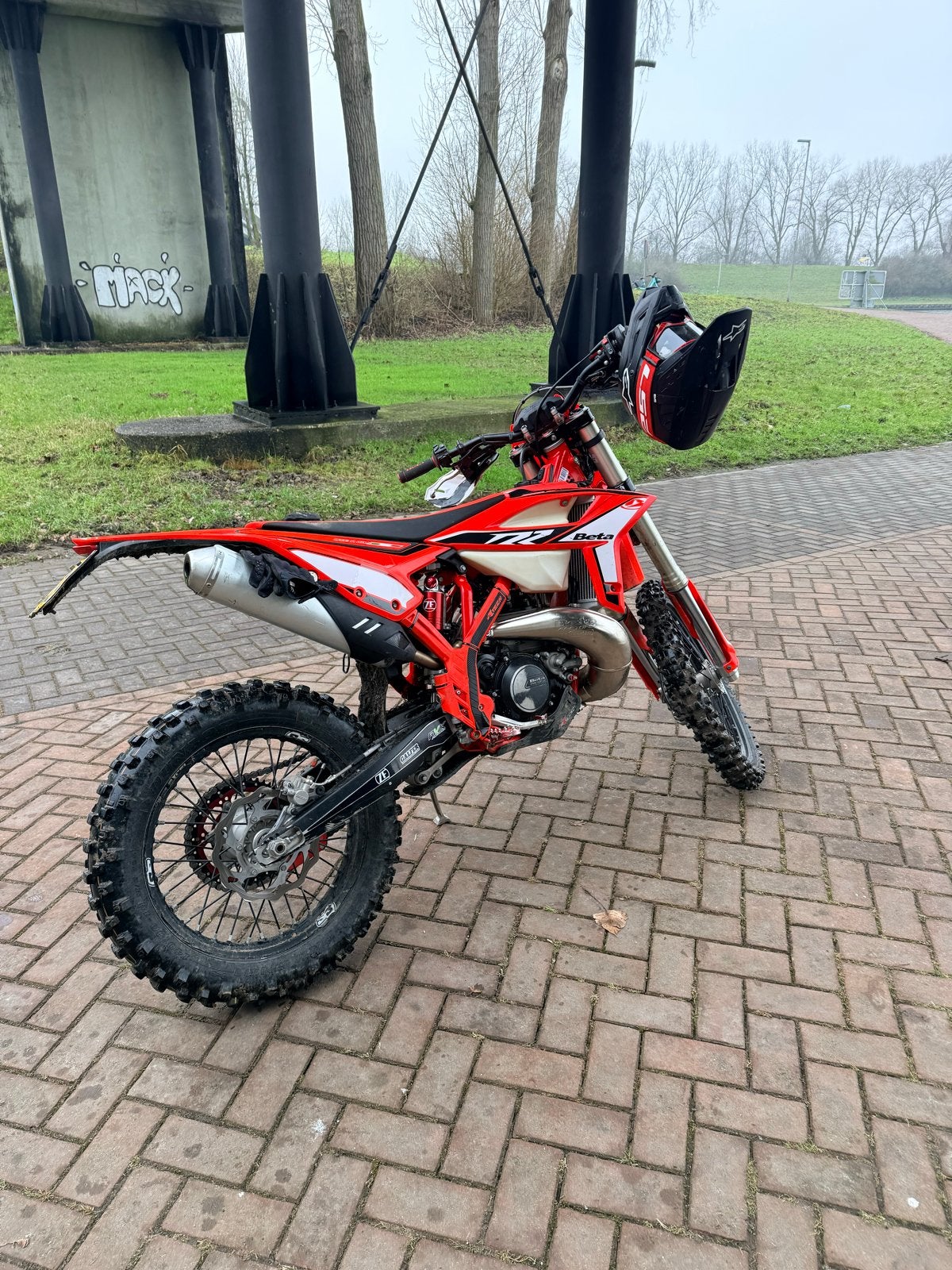 Beta 300cc 2t Enduro met kenteken, S3 kop, weinig uren, Motoren, Motorrijbewijs A, Meer dan 35 kW, Enduro, Handgeschakeld