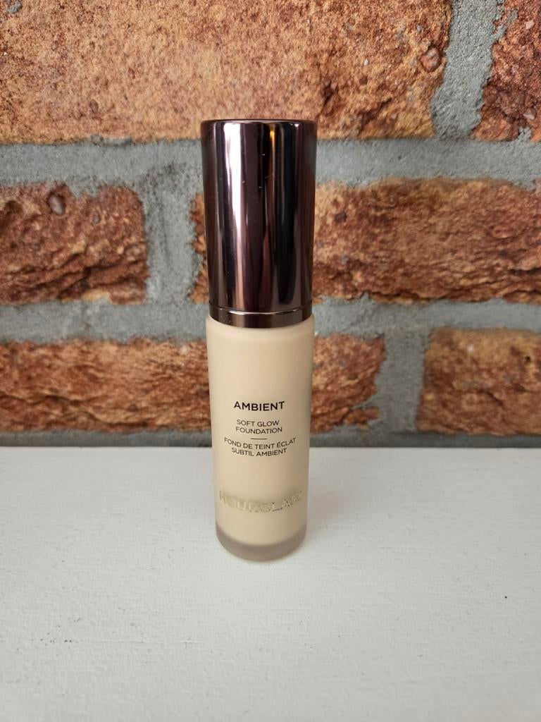 Hourglass ambient soft glow foundation nr 3, Verzenden, Gebruikt, Gehele gezicht, Make-up