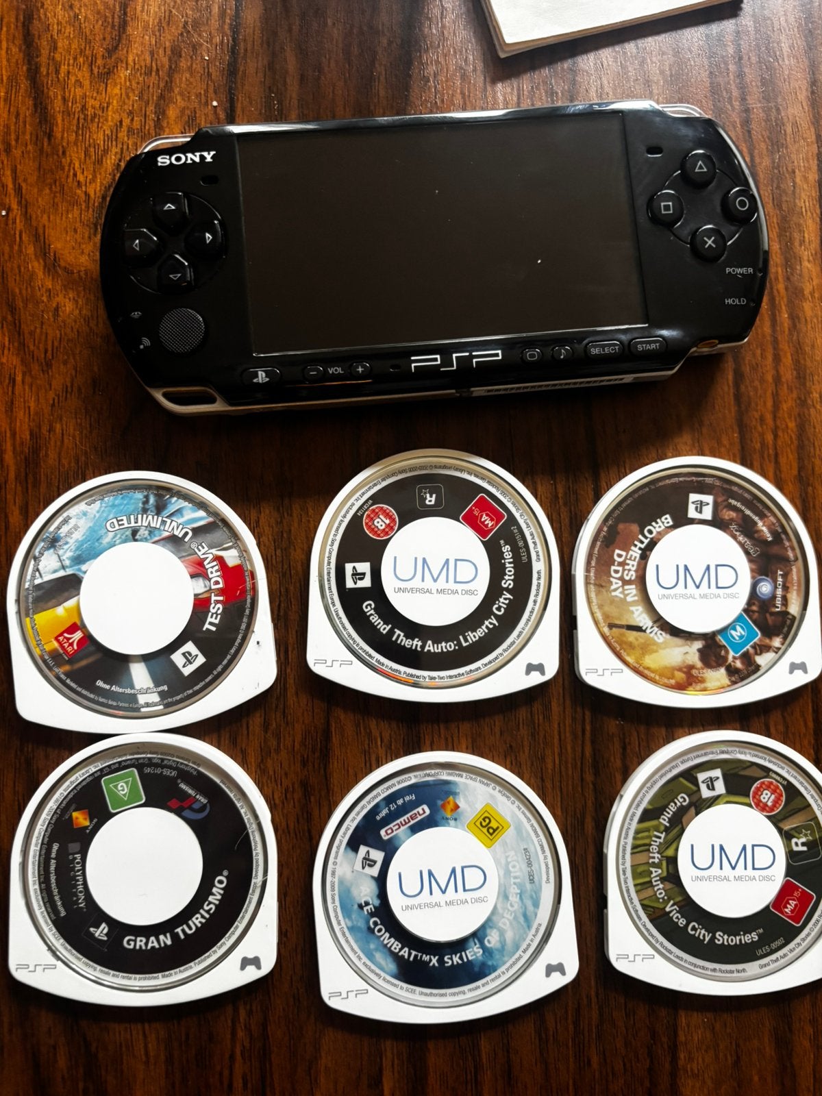 PSP 3004 met games en PSP-300x camera, Spelcomputers en Games, Ophalen, Met games, Zo goed als nieuw, PSP 3000