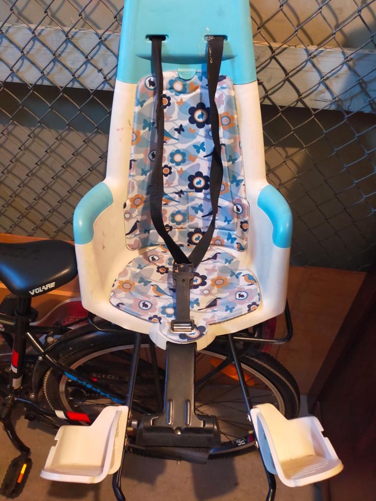 Bobike kinderzitje achter - blauw/wit met bloemenprint, Fietsen en Brommers, Fietsaccessoires | Fietsstoeltjes, Achterzitje, Voetsteuntjes