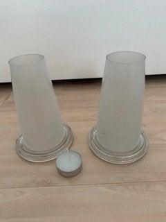 Waxine- of kaarshouder met 2 melkglas glaasjes, Huis en Inrichting, Waxinelichthouder, Ophalen of Verzenden, 14 cm, Wit
