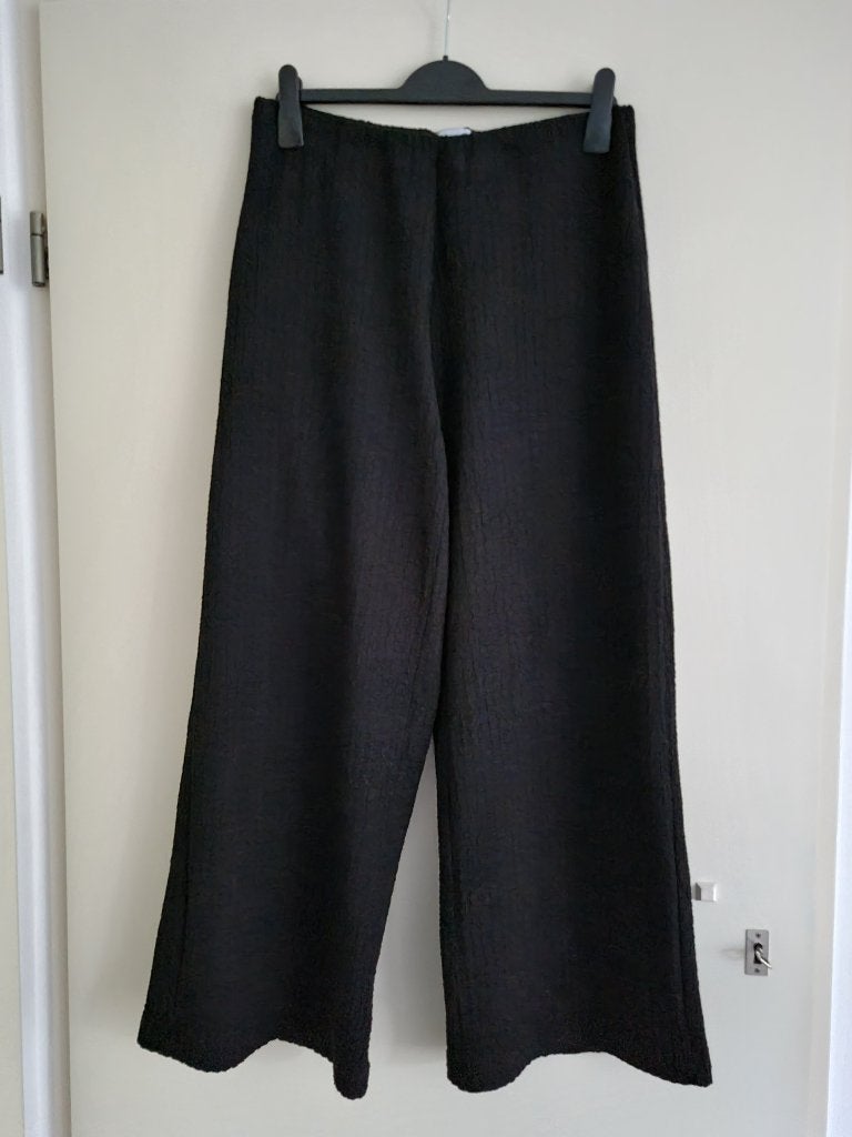 Broek voor dames -- maat XL -- Bershka, Zwart, Maat 46/48 (XL) of groter, Zo goed als nieuw, Lang