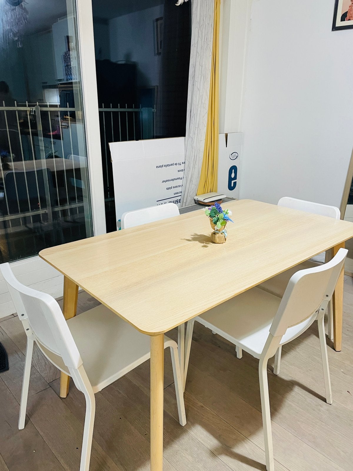 Dining table with 4 chairs, Ophalen, 50 tot 100 cm, Eikenhout, 50 tot 100 cm