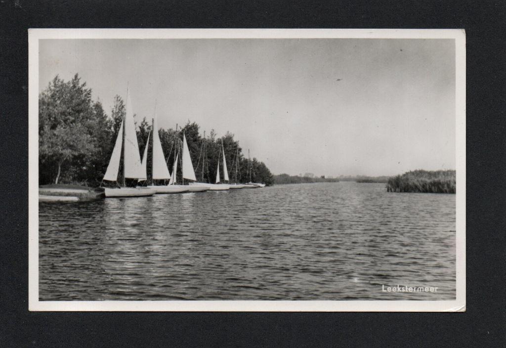 Leekstermeer Paviljoen CNOSSEN, Post Leek Roeien Zeilen 1956, Ophalen of Verzenden, Voor 1920