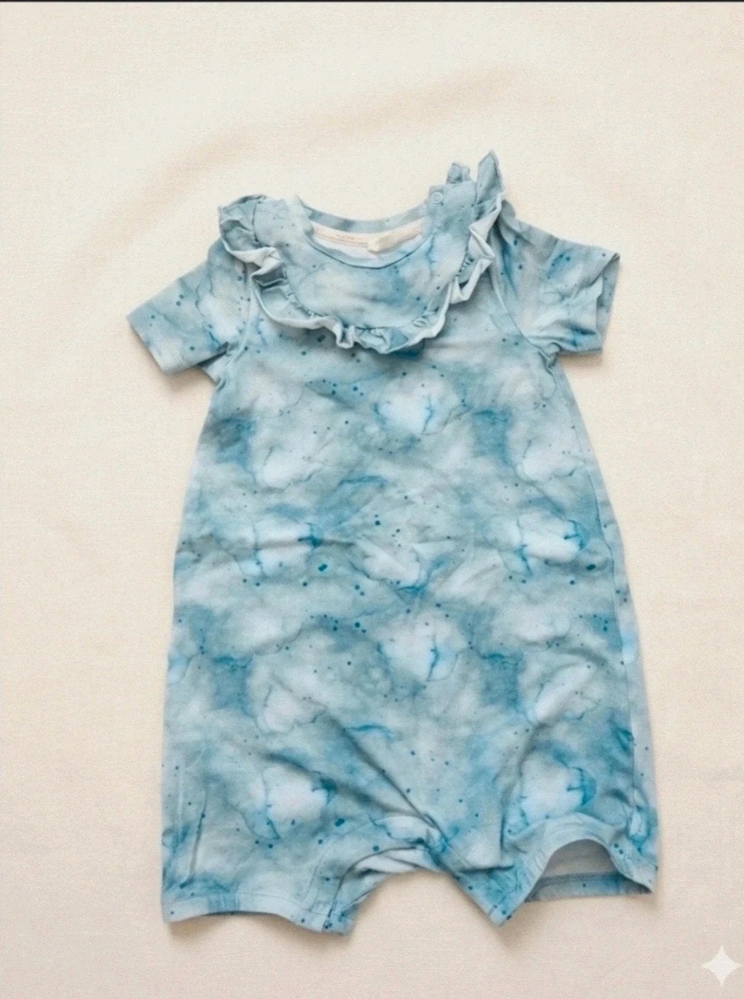 H&M tuinpak Maat 104 - Blauw Tie-Dye met Ruches, Overige typen, Jongen of Meisje, H&M, Ophalen of Verzenden
