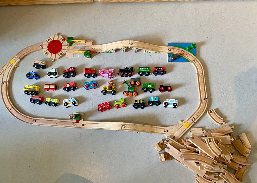 Brio treinbaan collectie met veel leuks, Kinderen en Baby's, Speelgoed | Houten speelgoed, Ophalen, Gebruikt