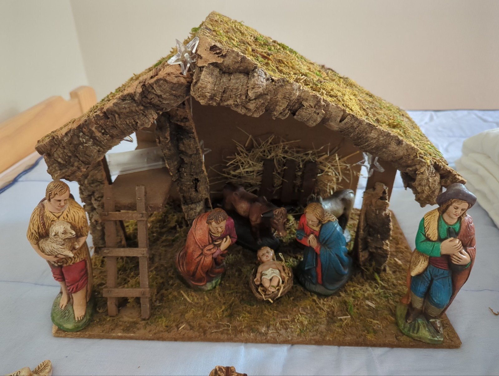 Kerststal met complete beeldengroep, Ophalen of Verzenden