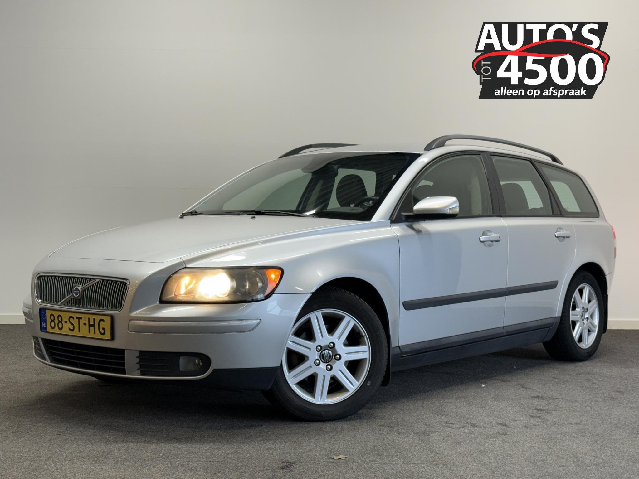 Volvo V50 1.8 Edition I Trekhaak!, Voorwielaandrijving, 4 cilinders, Parkeersensor, Grijs