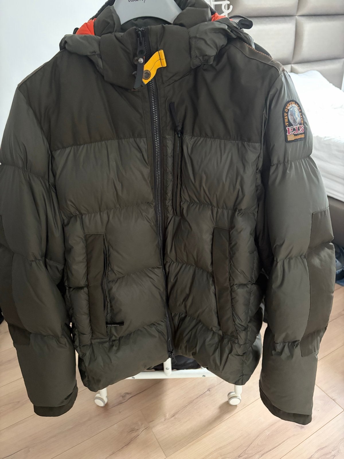 Parajumpers Endurance donsjack - Maat L, Ophalen, Zo goed als nieuw, Maat 52/54 (L), Groen