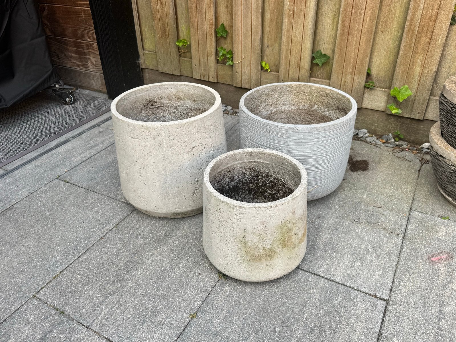 GRATIS af te halen 4 bloem / plantenpotten, Tuin en Terras, Bloempotten, Gebruikt, Rond, Binnen, Minder dan 40 cm