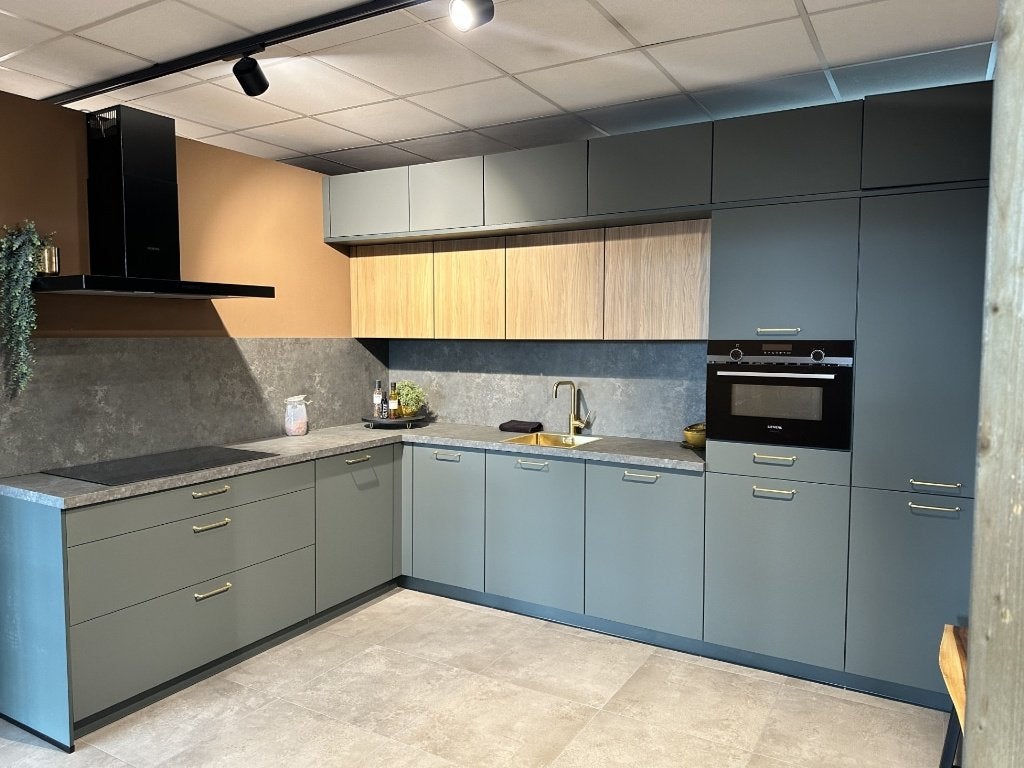 Nieuwe Showroomkeuken t.w.v 14999.=, Huis en Inrichting, Keuken | Complete keukens, Ophalen, Nieuw, Dubbelwandige keuken, Kunststof