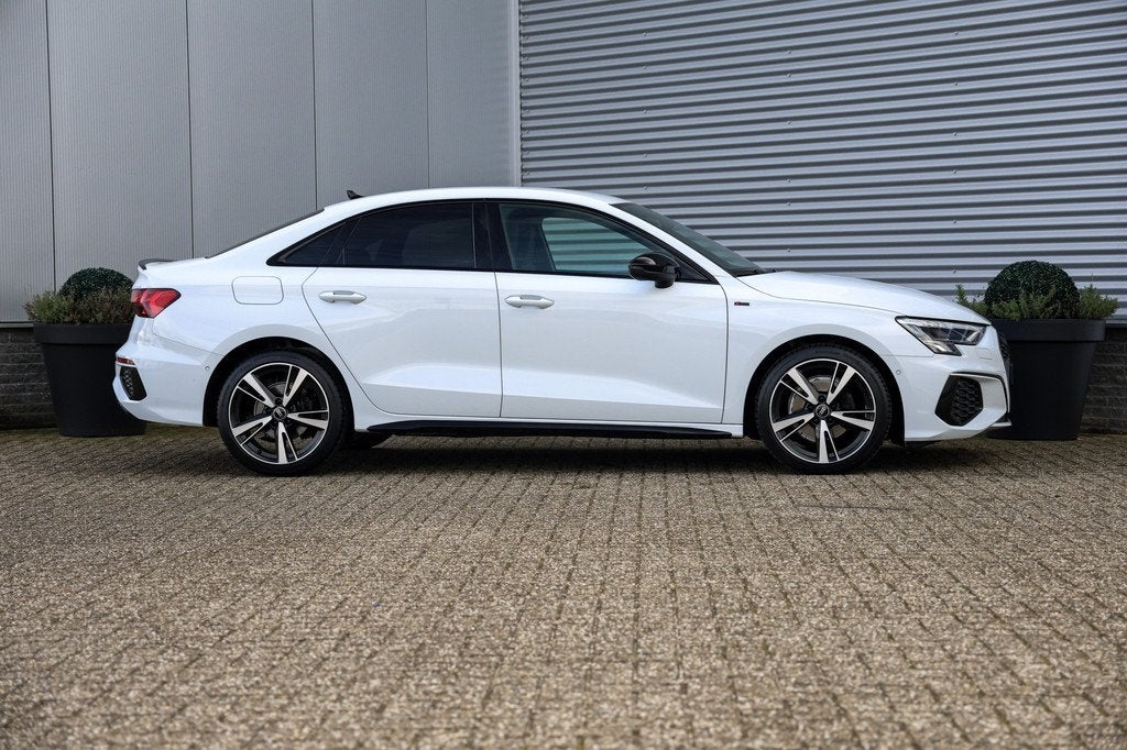 Audi A3 Limousine 35 TFSI 3x S-Line 150PK Trekhaak|ACC|Matri, Auto's, Audi, 4 cilinders, 150 pk, Leder en Stof, Wit