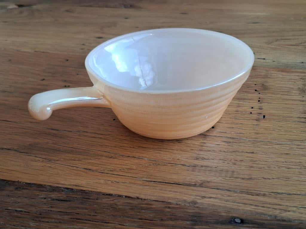 Vintage soepkom Fire King Peach Lustre Beehive, Ophalen of Verzenden
