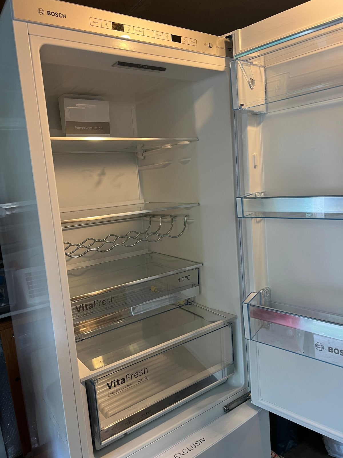 Bosch Koel-vriescombinatie met VitaFresh, Witgoed en Apparatuur, Koelkasten en IJskasten, Ophalen, 200 liter of meer, 60 cm of meer