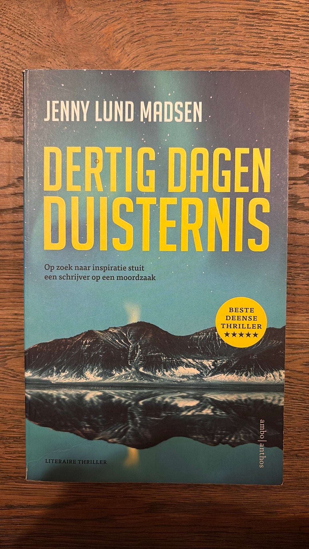 Jenny Lund Madsen - Dertig dagen duisternis, Ophalen of Verzenden, Zo goed als nieuw, Jenny Lund Madsen