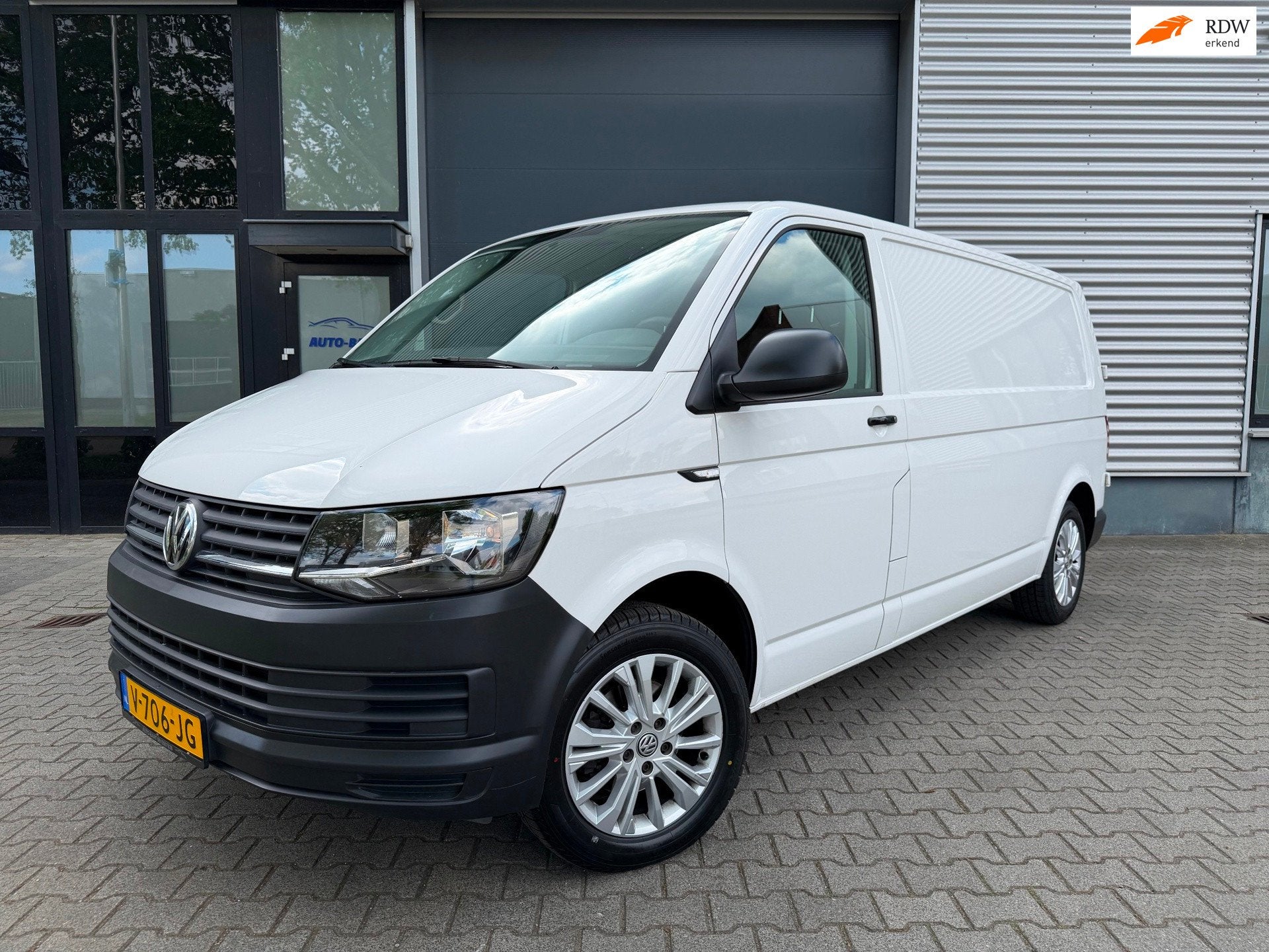 Volkswagen Transporter 2.0 TDI L2H1 ZEER GOED ONDERHOUDEN!, Voorwielaandrijving, Stof, Gebruikt, 4 cilinders