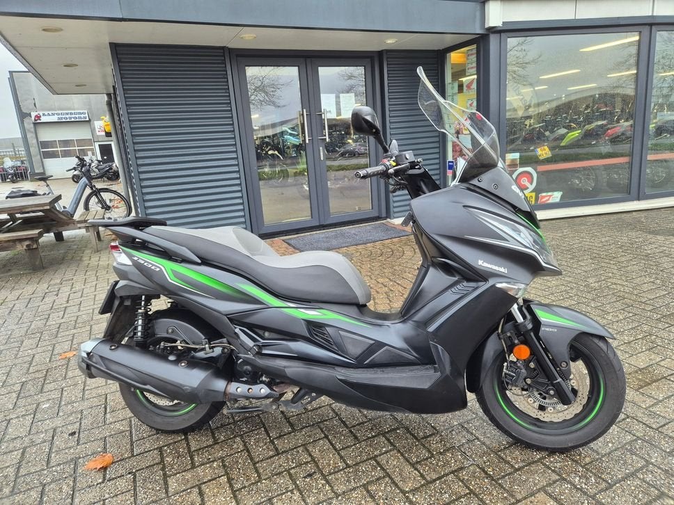 KAWASAKI J 300 (bj 2019), Motoren, 299 cc, Scooter, Bedrijf, Onbekend
