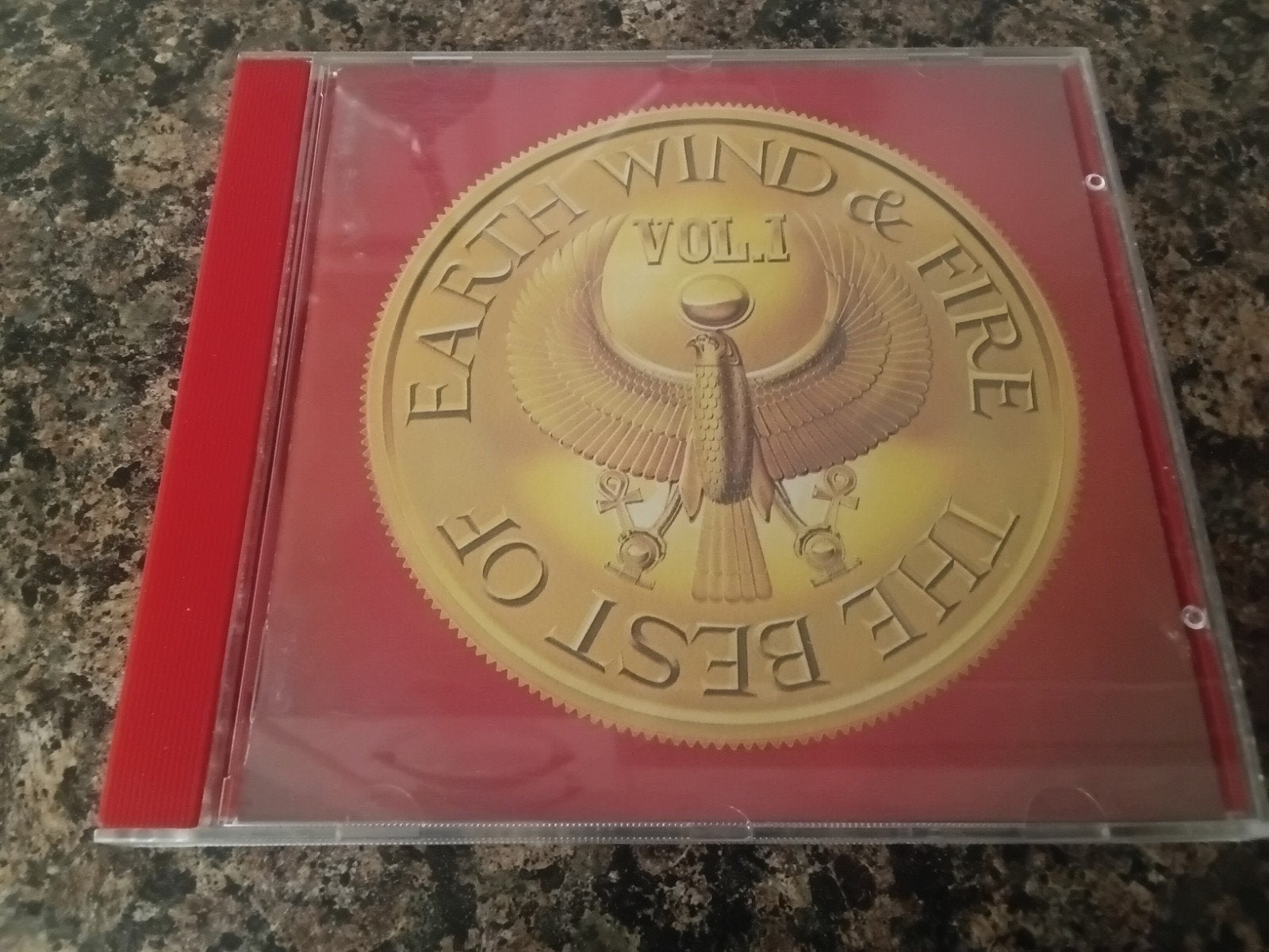 Earth Wind & Fire-The Best Of cd uit 1978, Ophalen of Verzenden, Zo goed als nieuw, Poprock