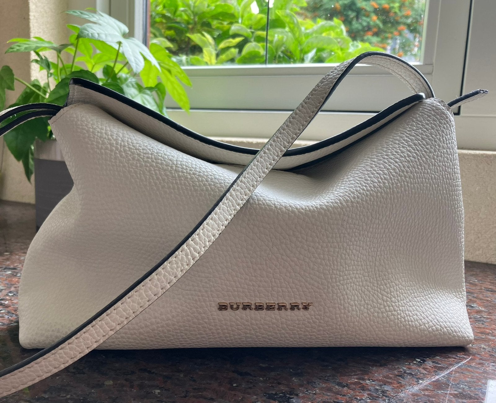 Burberry leren schoudertas, Ophalen of Verzenden, Gebruikt, Wit, Schoudertasje