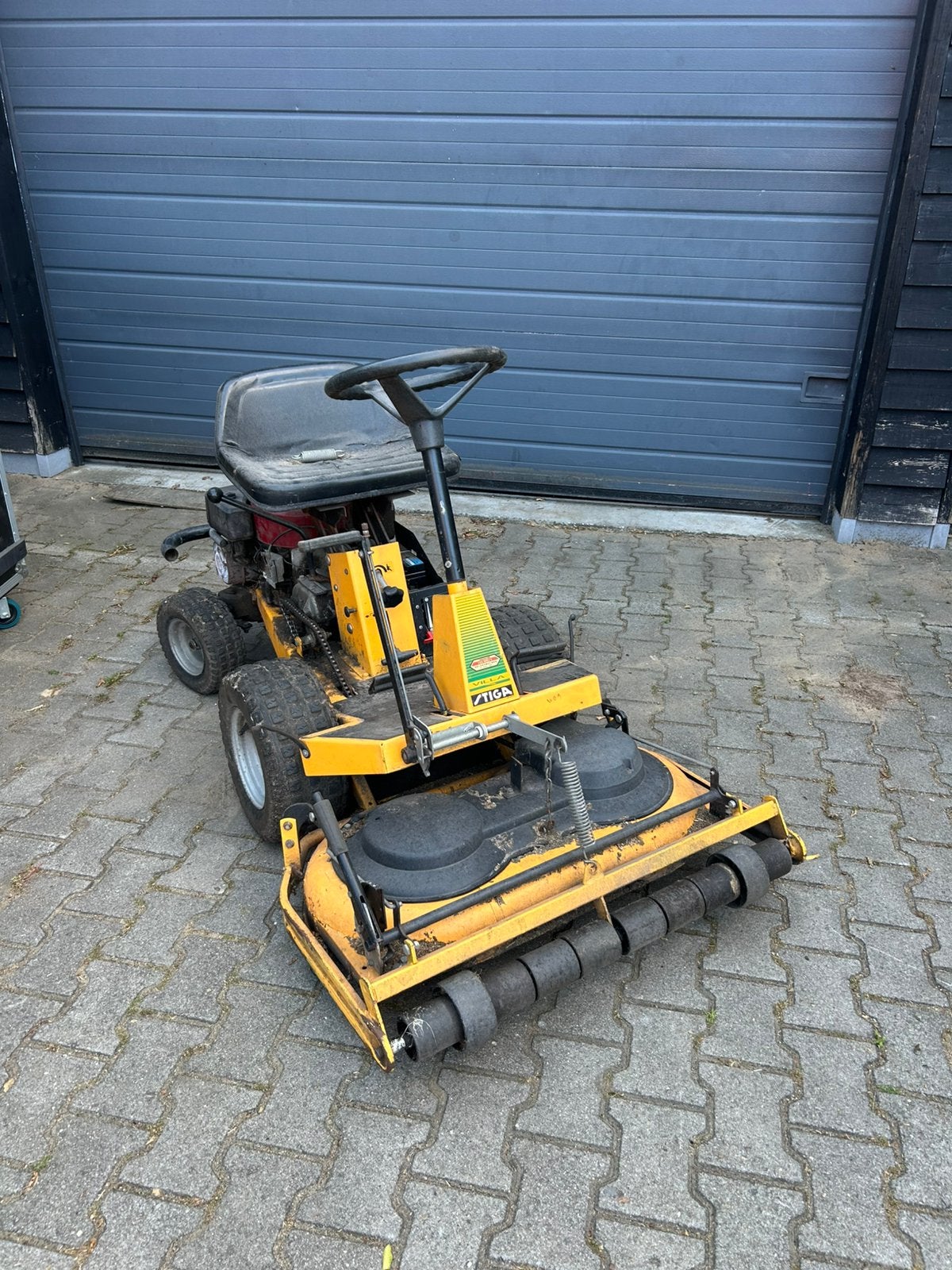 Stiga vila grasmaaier zitmaaier, Ophalen, Gebruikt