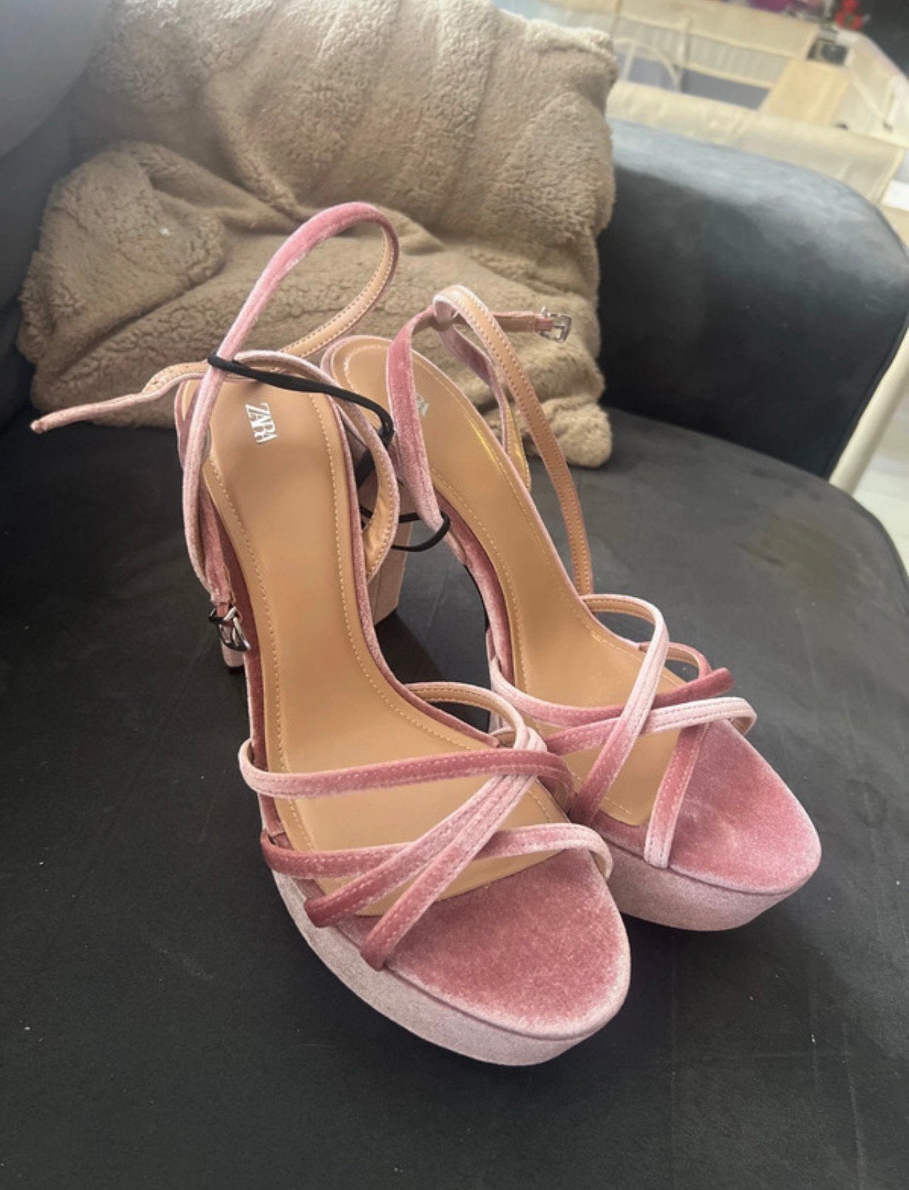 Zara roze hakken, Kleding | Dames, Schoenen, Ophalen, Pumps, Nieuw, Roze