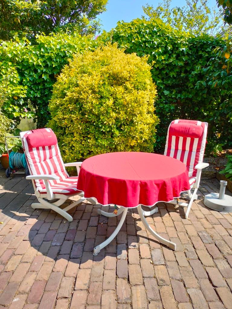 Vier Kettler tuinstoelen met gratis tafel en kussens, Tuin en Terras, Tuinstoelen, Ophalen, Gebruikt, Verstelbaar