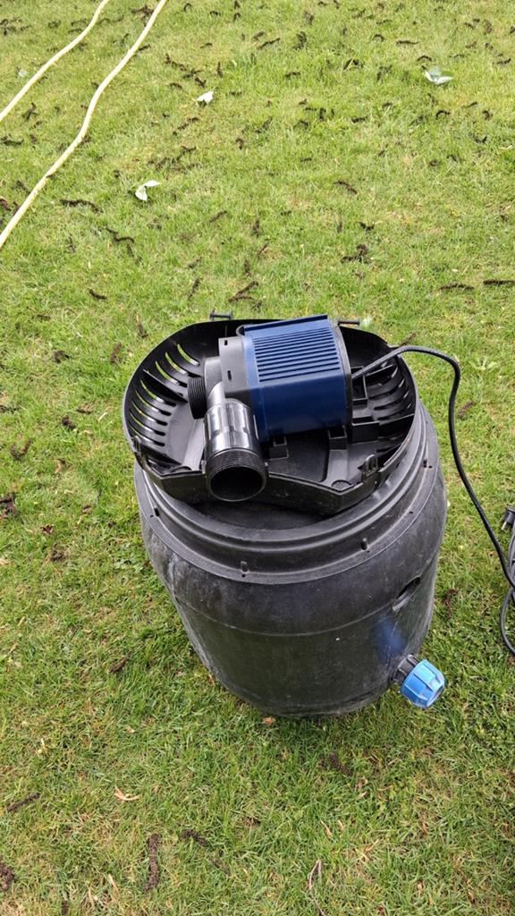 Vuilwaterpomp vijver van Intratuin 10000 liter, Ophalen of Verzenden