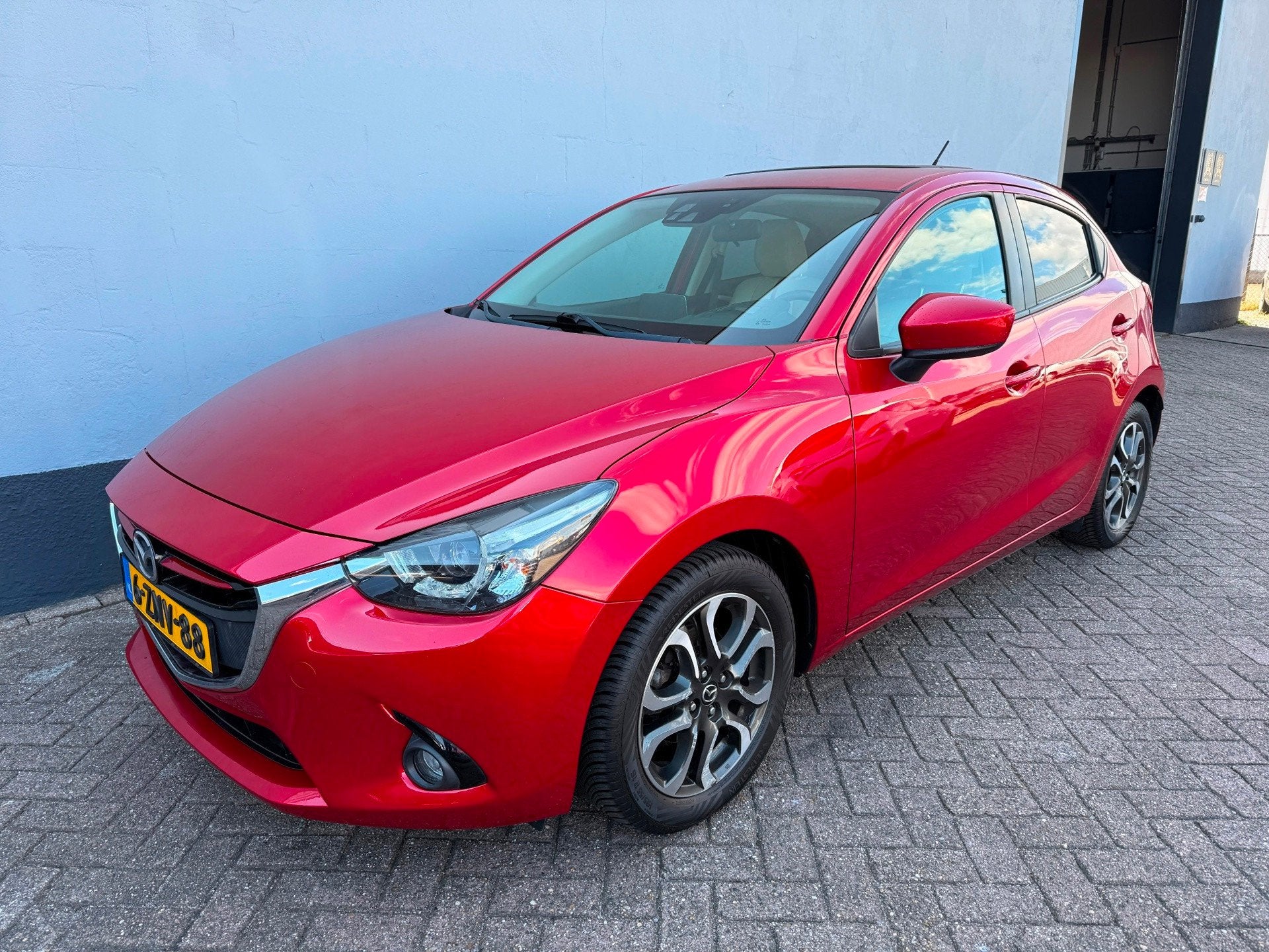 Mazda 2 1.5 Skyactiv-G Skylease GT - Panorama Dak, Auto's, Voorwielaandrijving, Gebruikt, 4 cilinders, Met garantie (alle)
