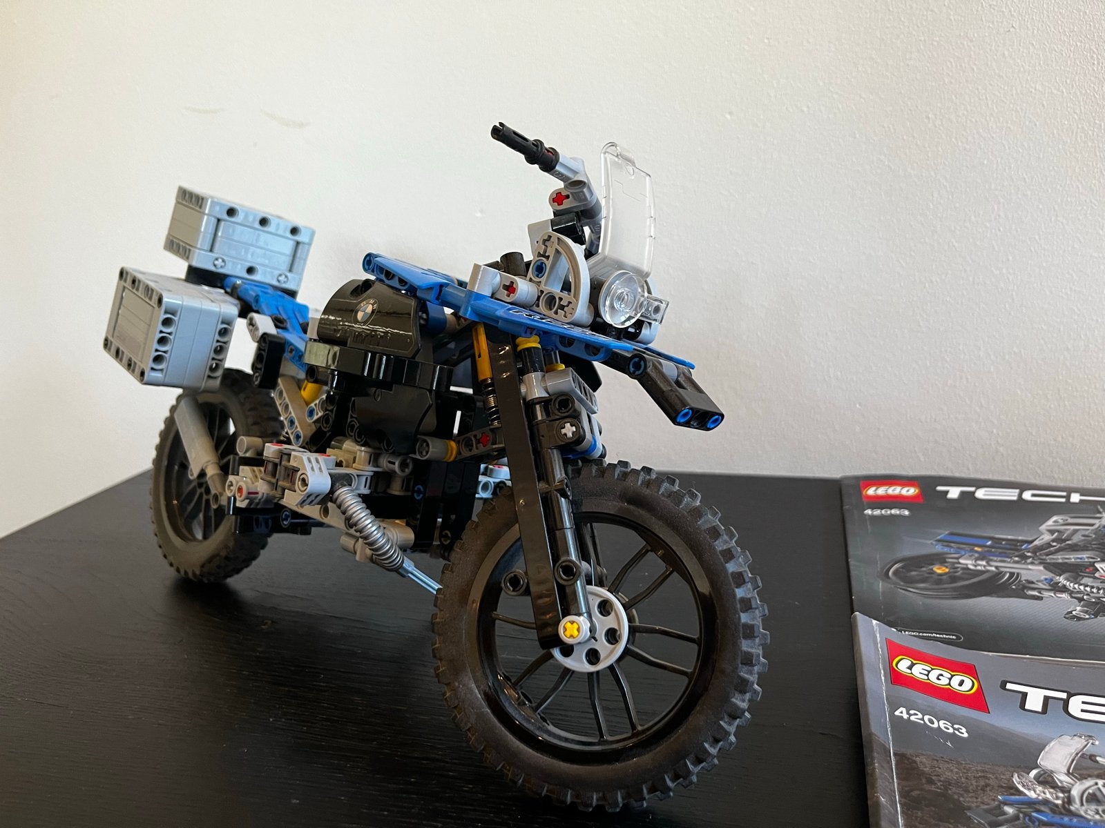 LEGO Technic BMW R 1200 GS Adventure (42063), Ophalen of Verzenden, Zo goed als nieuw, Overige merken