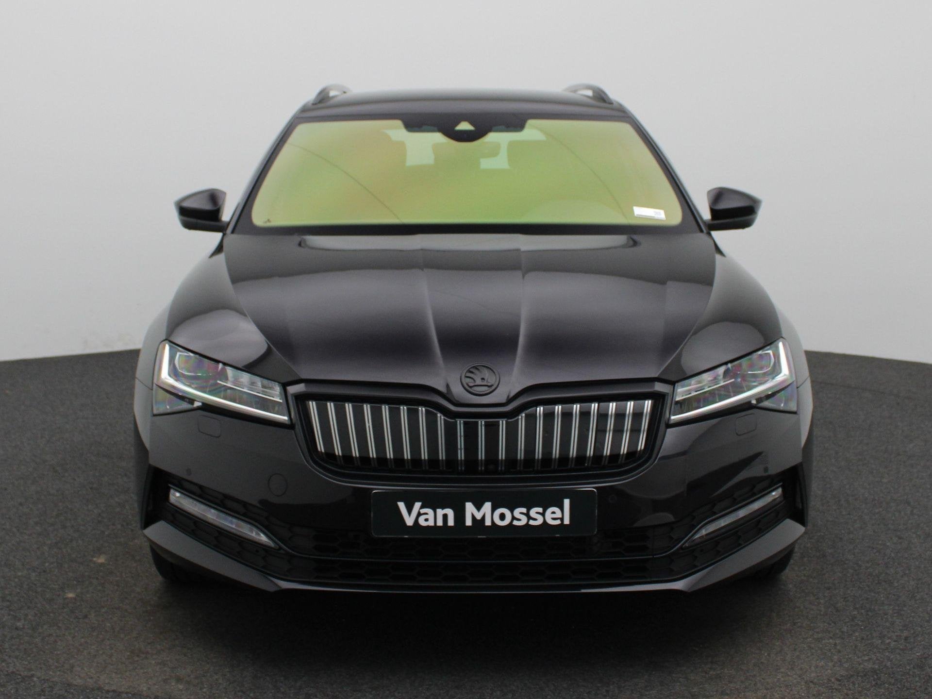 Skoda Superb Combi 1.4 TSI iV Sportline Business | TREKHAAK, Auto's, Skoda, 12 maanden, Gebruikt, Euro 6, 4 cilinders