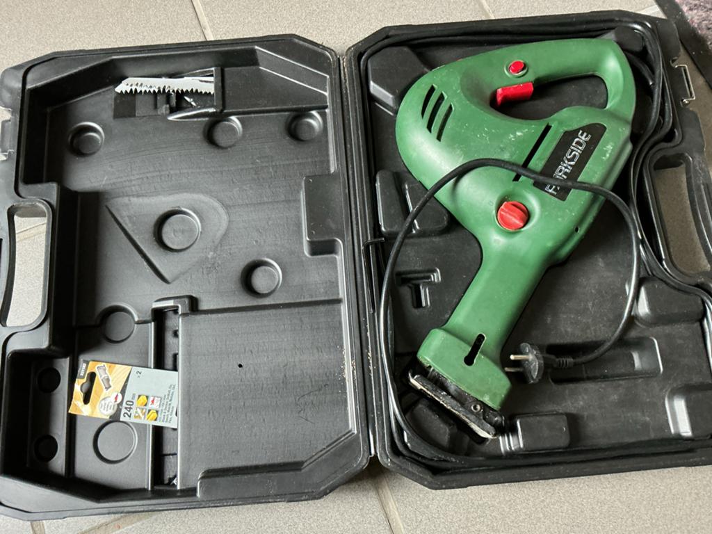 Parkside Reciprozaag / Takkenzaag in koffer, Doe-het-zelf en Verbouw, Gereedschap | Zaagmachines, Gebruikt, Reciprozaag, 600 tot 1200 watt