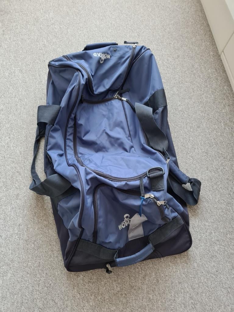 Nomad rugzak backpack  blauw zo goed als nieuw!, 30 cm of meer, Blauw, Zo goed als nieuw, Wieltjes