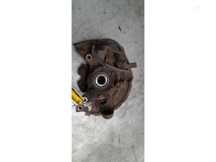 Fusee links-voor van een Mitsubishi Pajero, Gebruikt, -, -, Ophalen of Verzenden