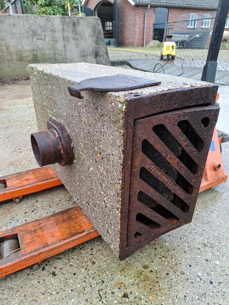 Betonnen kolk, Ophalen, Gebruikt, Overige typen, Minder dan 5 m²