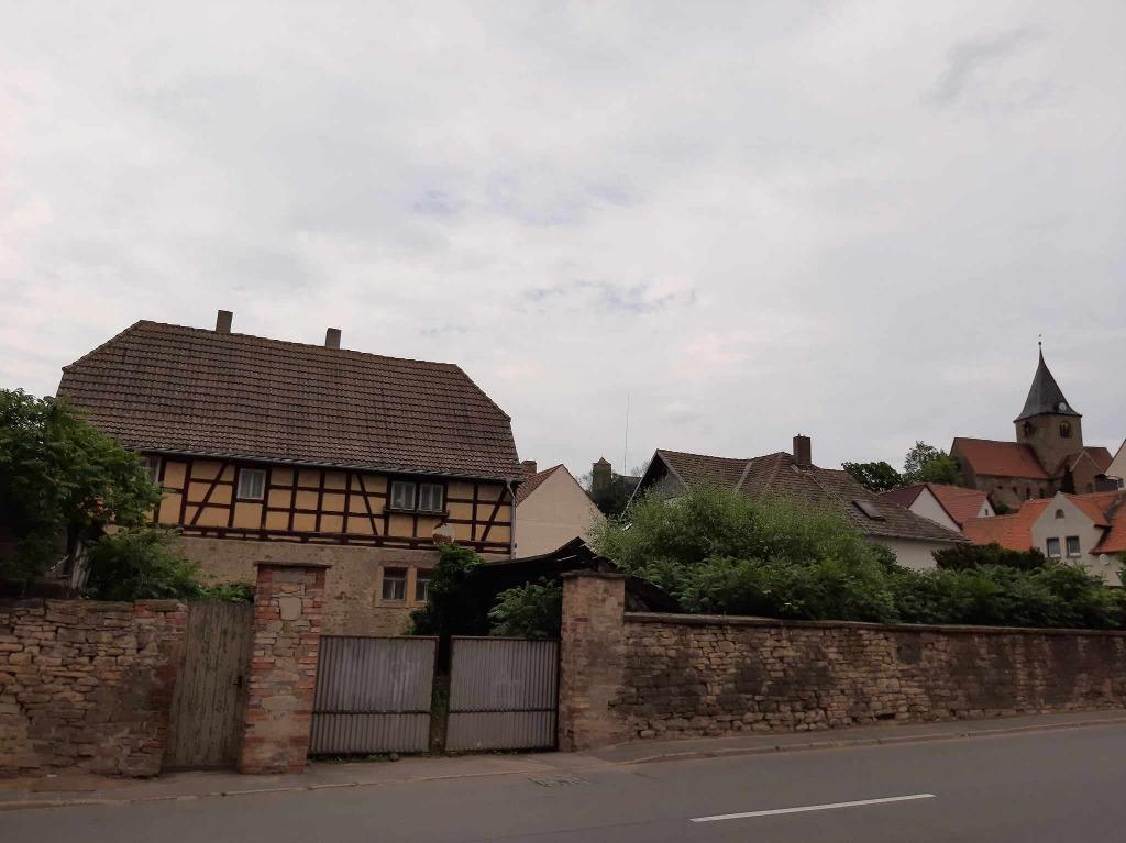 Prachtig vakwerkhuis in de Südharz met grote ommuurde tuin, Huizen en Kamers, Buitenland, 120 m², 8 kamers, Dorp, Woonhuis