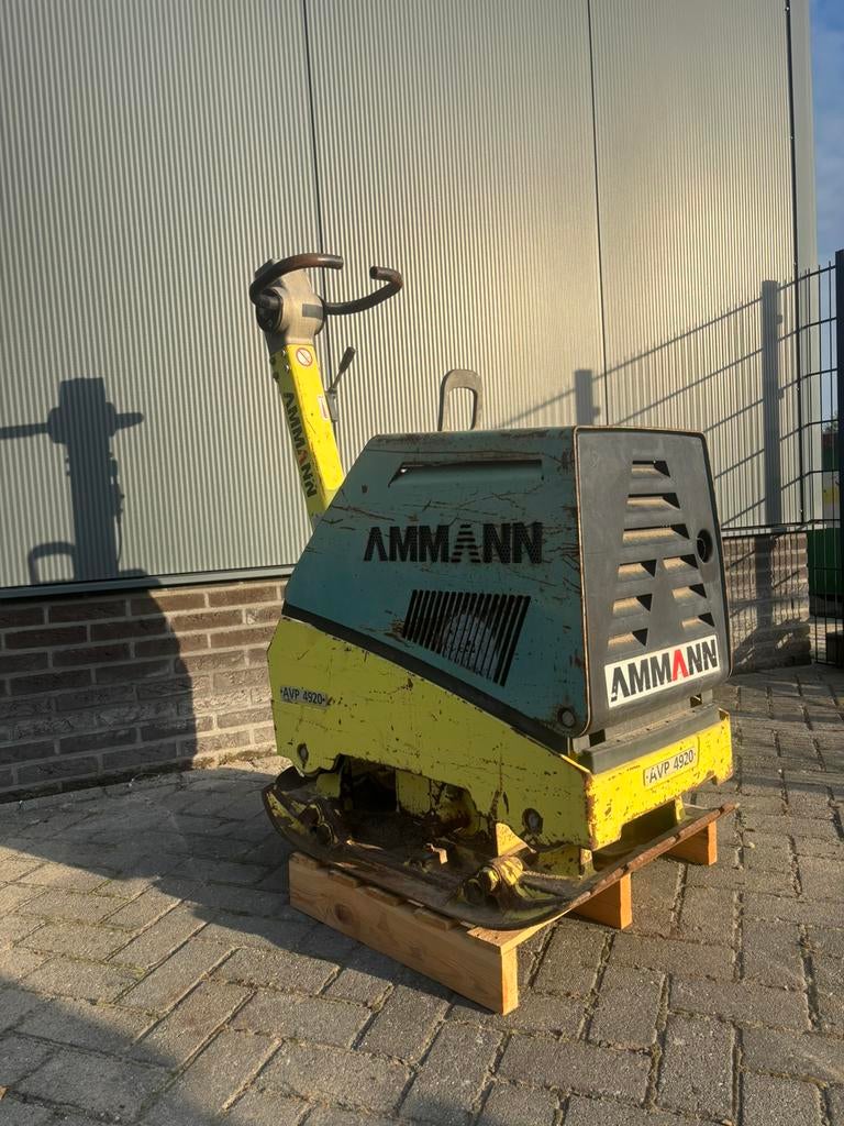 Ammann avp4920 trilplaat 5tons hatz wacker, Ophalen