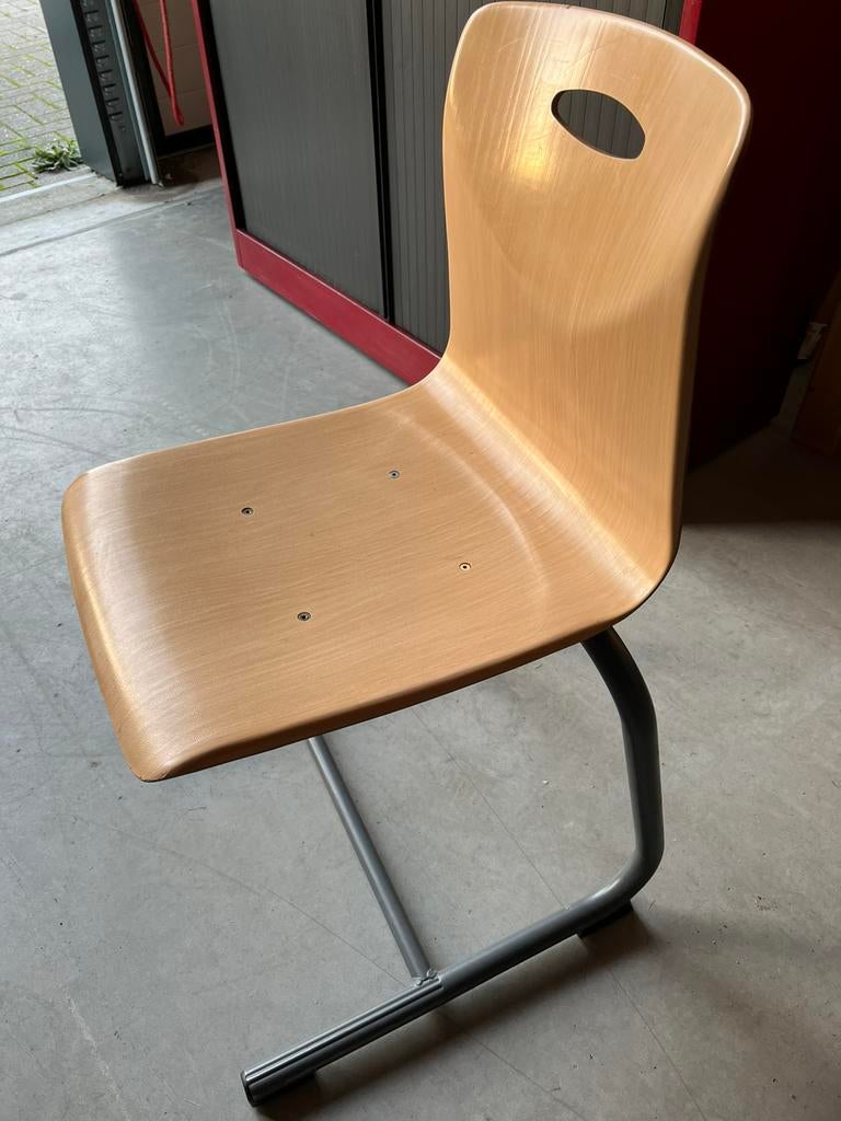 Galvanitas schoolstoelen, Huis en Inrichting, Stoelen, Ophalen, Zo goed als nieuw, Bruin, Vijf, Zes of meer stoelen