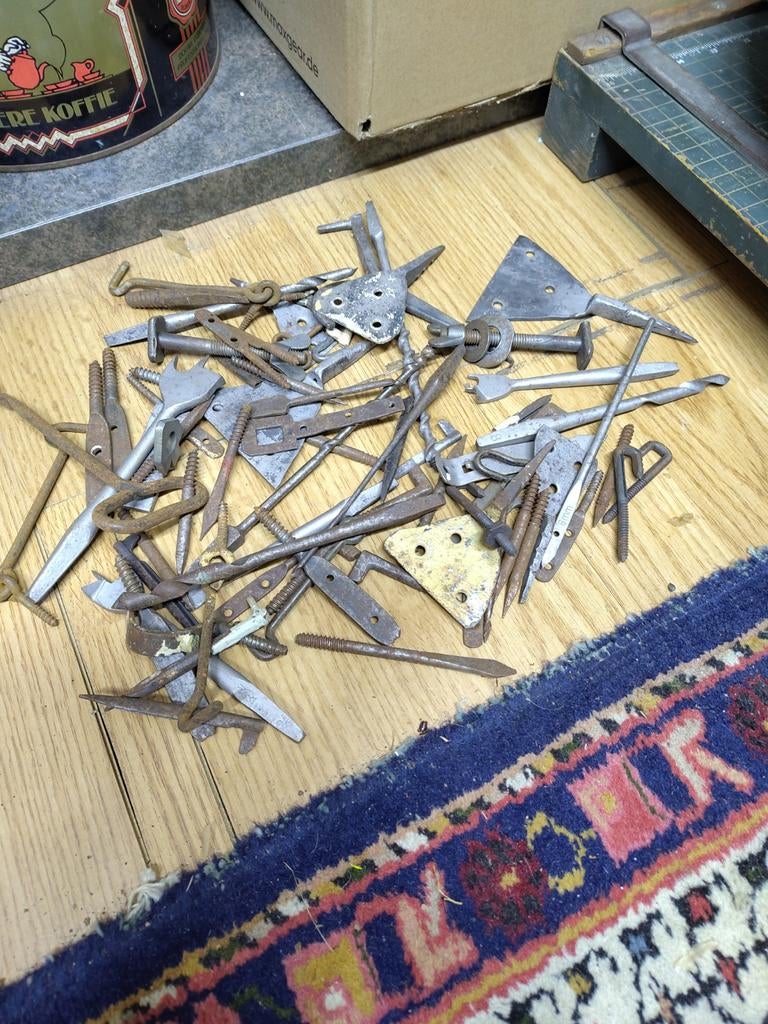Antieke gereedschappen en bevestigingsmaterialen, Ophalen of Verzenden, Rechthoekig, 50 tot 100 cm