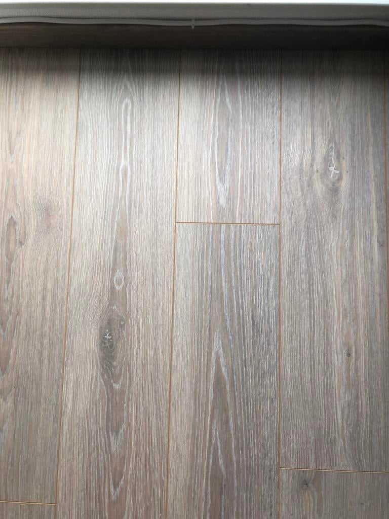 Quick Step Laminaat Annecy Mono Bruin - 60m2, Doe-het-zelf en Verbouw, Vloerdelen en Plavuizen, Ophalen, 50 tot 150 cm, Zo goed als nieuw