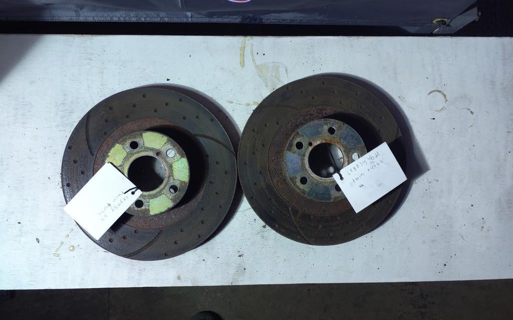 Legacy b4 twinturbo remklauw,  remschijf  compleet set remme, Ophalen of Verzenden, Gebruikt, Subaru