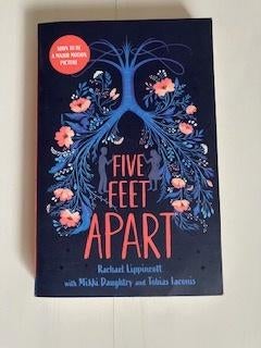 Five Feet Apart, Ophalen of Verzenden, Zo goed als nieuw, Rachael Lippincott