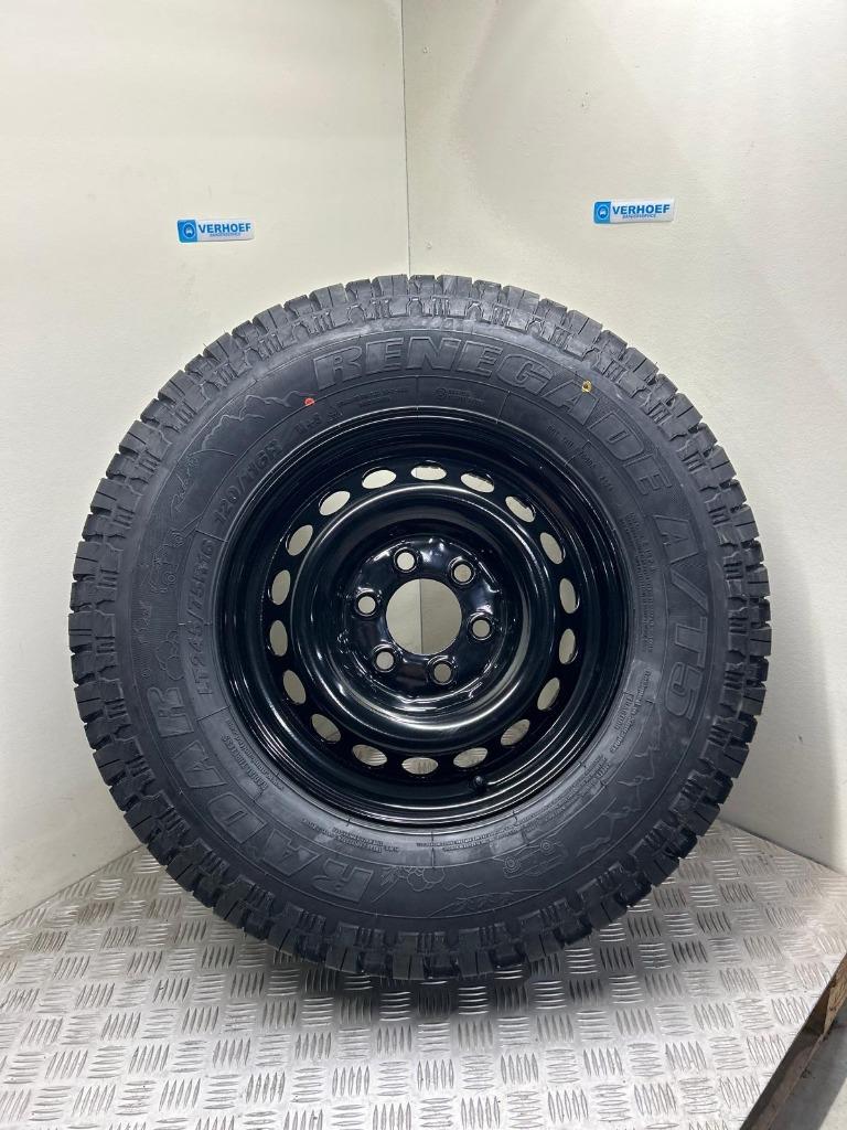 Renegade A/T5 Radar 245/75R16, Auto-onderdelen, Banden en Velgen, Ophalen, 16 inch, Nieuw, Band(en)