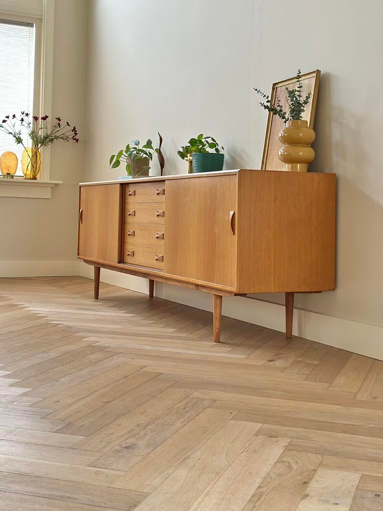 Vintage dressoir Clausen & Søn, lowboard hout jaren 50/60, Ophalen, Met deur(en), Deens design, vintage, Eikenhout