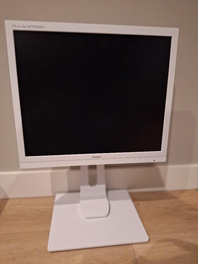 Iiyama ProLite B1780SD 17″ monitor – werkt nog perfect!, Iiyama ProLite, 3 tot 5 ms, In hoogte verstelbaar, Nieuw