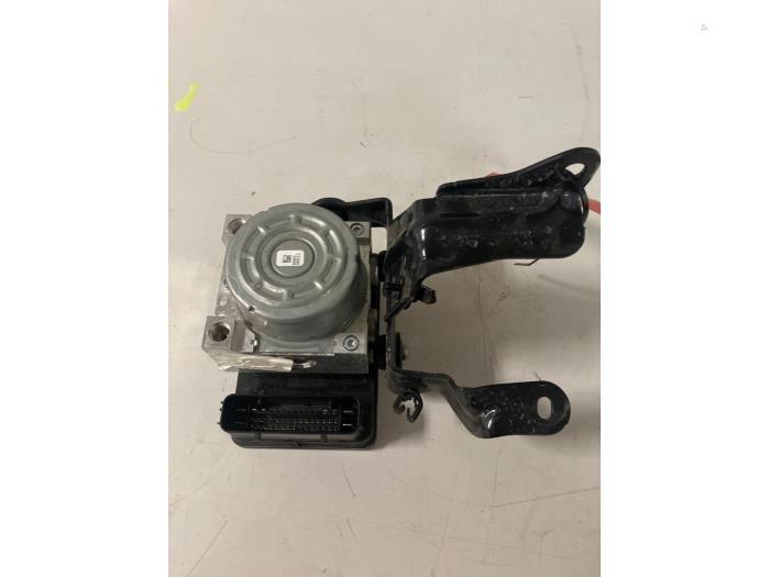Brake control power module van een Ford Kuga, Auto-onderdelen, Remmen en Aandrijving, Ford, Gebruikt, 3 maanden garantie, Ophalen of Verzenden