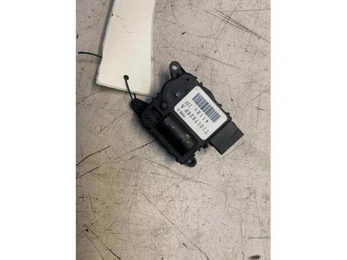 Kachelklep Motor van een Subaru Forester, Subaru, Gebruikt, -, -